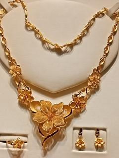 高雄590慶豐當舖-高雄當舖,高雄當鋪,黃金借款,當舖,當鋪,高雄黃金借款,左營黃金借款《黃金借款,拜託請先問過,慶豐當舖,比價看看!全台最大間,利率當然最低!保證安心借,輕鬆還!》