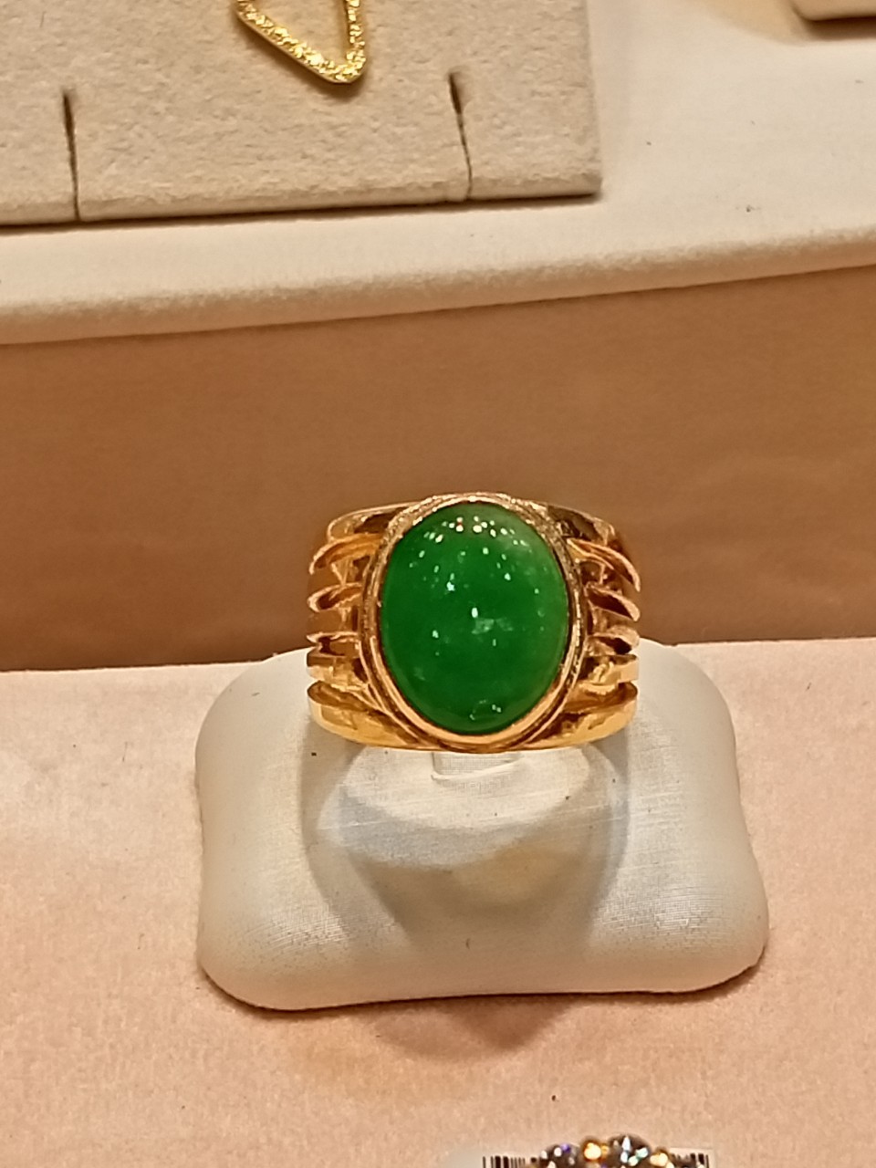 高雄590慶豐當舖-高雄當舖,高雄當鋪,黃金借款,當舖,當鋪,高雄黃金借款,左營黃金借款《黃金借款,拜託請先問過,慶豐當舖,比價看看!全台最大間,利率當然最低!保證安心借,輕鬆還!》