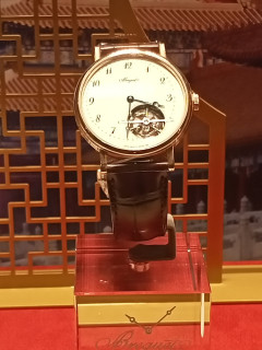 高雄名錶手錶精品名牌包包借款-590慶豐當舖提供高雄手錶借款,高雄名錶借款,左營手錶借款,左營名錶借款,前金名牌包包,新興手錶典當,楠梓手錶當降利息,鼓山手錶借款利息低,三民手錶借款推薦,前鎮名牌包包當舖推薦,小港手錶借款當舖,鳳山手錶借款,鳥松手錶借款,大社,仁武手錶借款額度,台南手錶借款,屏東鑽石借款等當舖,手錶借款借款需求,找高雄左營附近當舖130