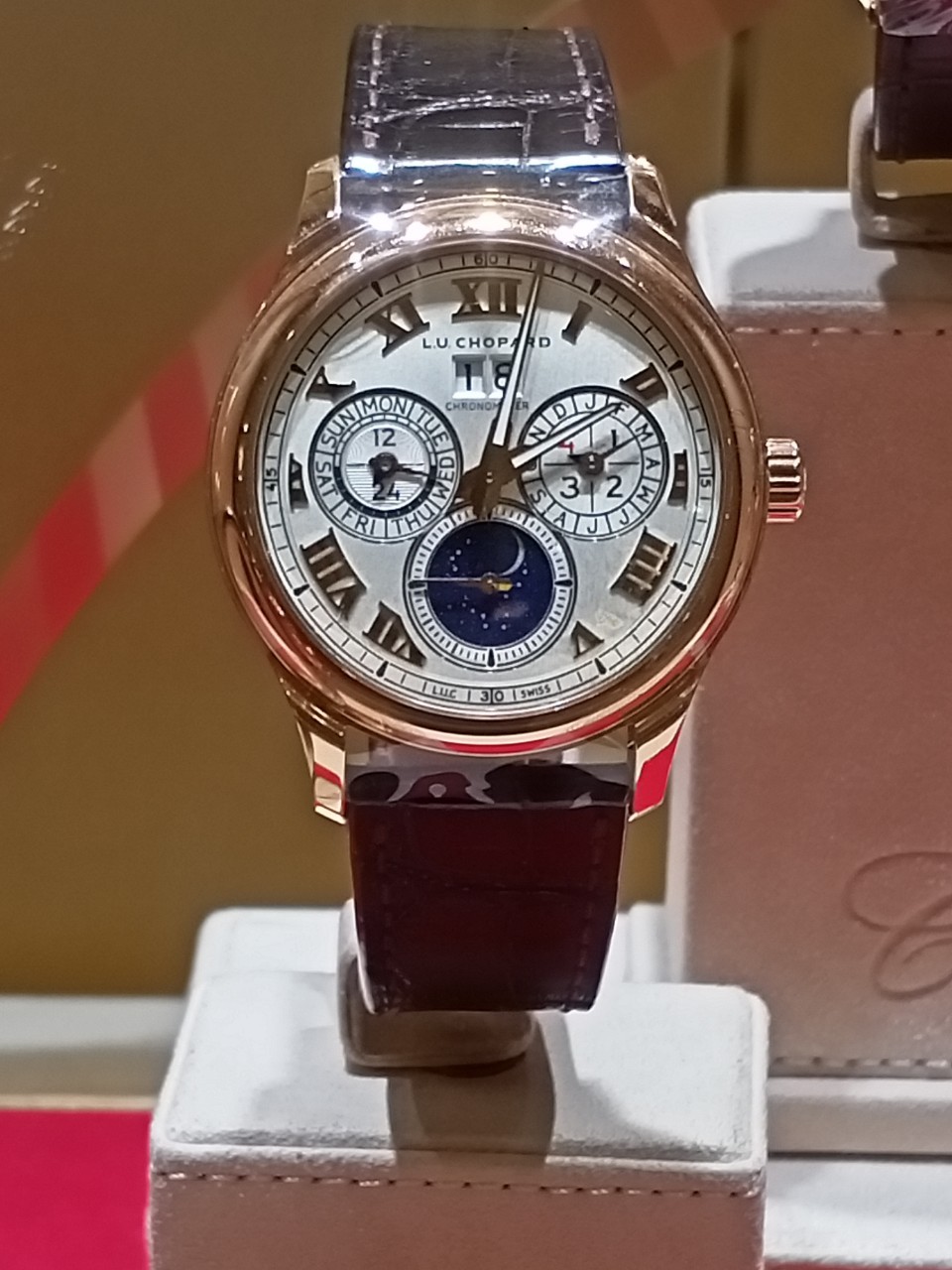 高雄名錶手錶精品名牌包包借款-590慶豐當舖提供高雄手錶借款,高雄名錶借款,左營手錶借款,左營名錶借款,前金名牌包包,新興手錶典當,楠梓手錶當降利息,鼓山手錶借款利息低,三民手錶借款推薦,前鎮名牌包包當舖推薦,小港手錶借款當舖,鳳山手錶借款,鳥松手錶借款,大社,仁武手錶借款額度,台南手錶借款,屏東鑽石借款等當舖,手錶借款借款需求,找高雄左營附近當舖6