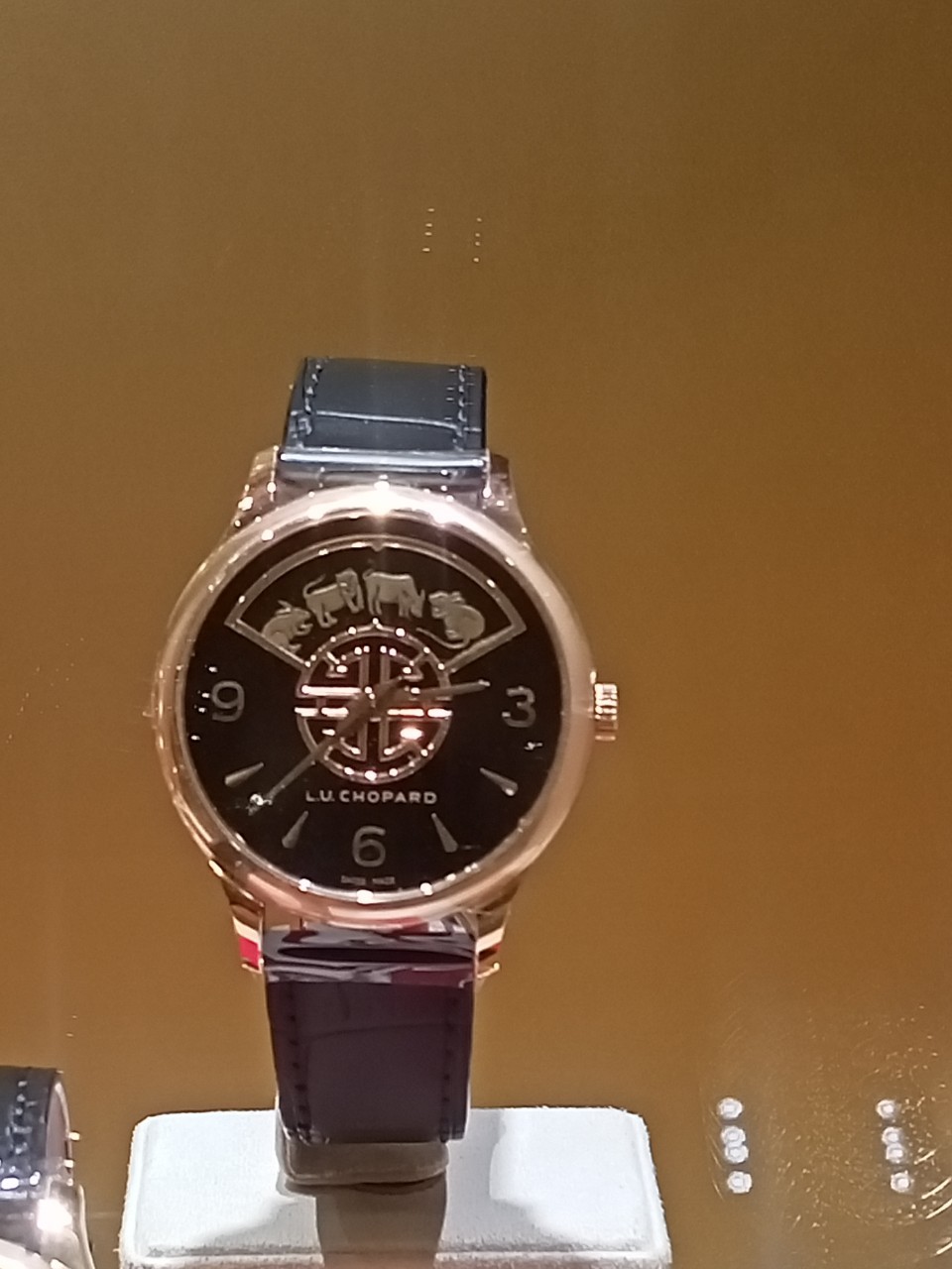 高雄名錶手錶精品名牌包包借款-590慶豐當舖提供高雄手錶借款,高雄名錶借款,左營手錶借款,左營名錶借款,前金名牌包包,新興手錶典當,楠梓手錶當降利息,鼓山手錶借款利息低,三民手錶借款推薦,前鎮名牌包包當舖推薦,小港手錶借款當舖,鳳山手錶借款,鳥松手錶借款,大社,仁武手錶借款額度,台南手錶借款,屏東鑽石借款等當舖,手錶借款借款需求,找高雄左營附近當舖9