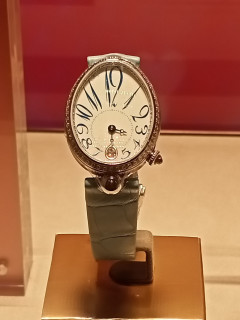 高雄名錶手錶精品名牌包包借款-590慶豐當舖提供高雄手錶借款,高雄名錶借款,左營手錶借款,左營名錶借款,前金名牌包包,新興手錶典當,楠梓手錶當降利息,鼓山手錶借款利息低,三民手錶借款推薦,前鎮名牌包包當舖推薦,小港手錶借款當舖,鳳山手錶借款,鳥松手錶借款,大社,仁武手錶借款額度,台南手錶借款,屏東鑽石借款等當舖,手錶借款借款需求,找高雄左營附近當舖11